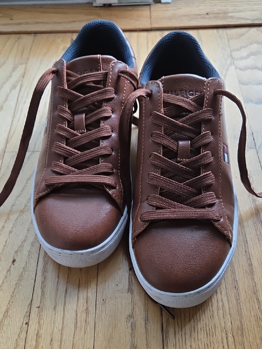 Tommy Hilfiger Brown & White Leather Low-Top Sneakers